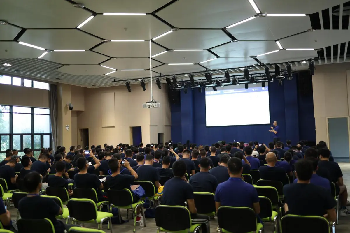 为什么篮球教练的经验很重要_0